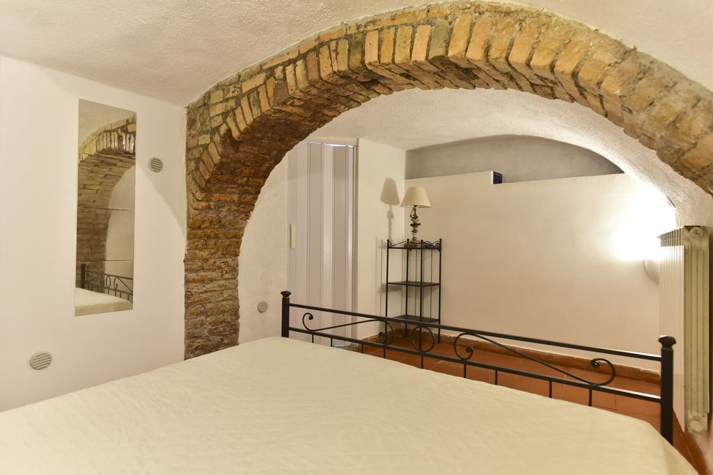 רומא Maison Del Fico Piazza Navona מראה חיצוני תמונה